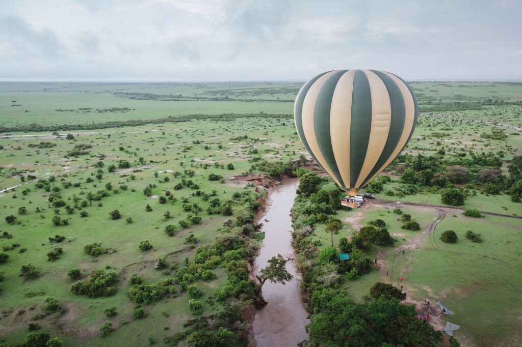 Hot air balloon in Maasai Mara national reserve, Kenya. Transportation courtesy of Dunat Tours and car hire.